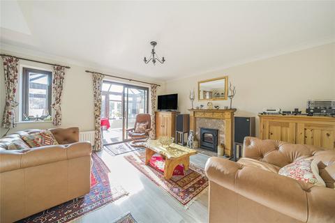 4 bedroom end of terrace house for sale, Whipley Close, Guildford GU4