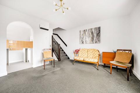 41 Bradfield Close, Guildford, GU4 7YT