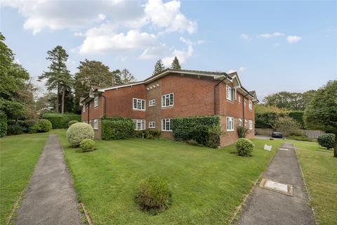 1 bedroom flat for sale, The Moorings, Surrey GU26