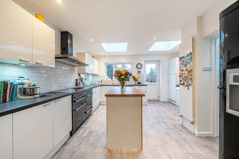 3, Rockdale Headley Road, Grayshott, Hindhead, GU26 6TU