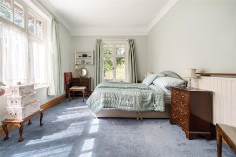 Flat 3, Wheelside Tower Road, Hindhead, GU26 6SN