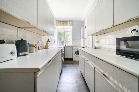 Flat 3, Wheelside Tower Road, Hindhead, GU26 6SN