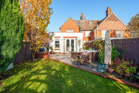 3, The Pines Headley Road, Grayshott, Hindhead, GU26 6LD
