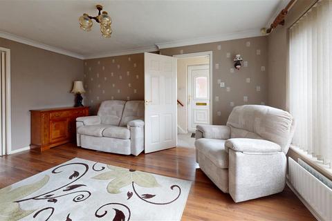 3 bedroom semi-detached house for sale, Rydal Avenue, Walton le Dale