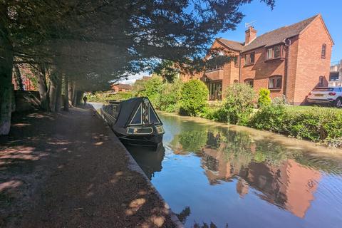 8 Bancroft Place, Stratford-upon-avon, CV37 6YZ