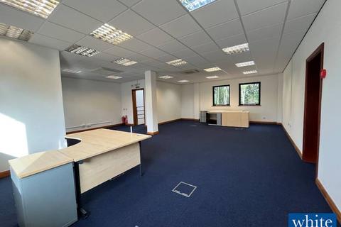 Office for sale, Unit 3 Somerville Court, Banbury Business Park, Banbury, OX17 3SN