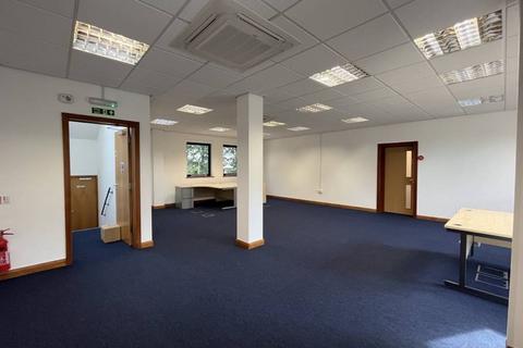 Office for sale, Unit 3 Somerville Court, Banbury Business Park, Banbury, OX17 3SN