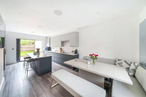 8 Bronte Close, Northampton, NN5 4WG