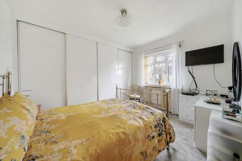 138 Brookehowse Road, London, SE6 3TW