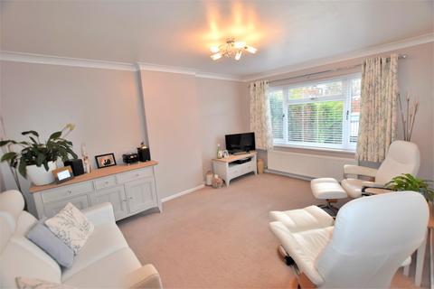 3 bedroom semi-detached bungalow for sale - Churchill Road, Stamford, PE9