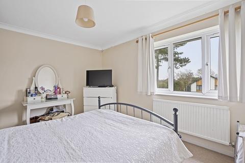 5 Fry Close, Hamble, Southampton, SO31 4PF