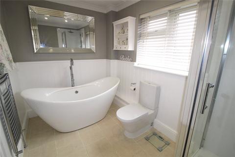 4 bedroom detached house for sale, Arnolds Way, Ashingdon Rochford, Essex, SS4