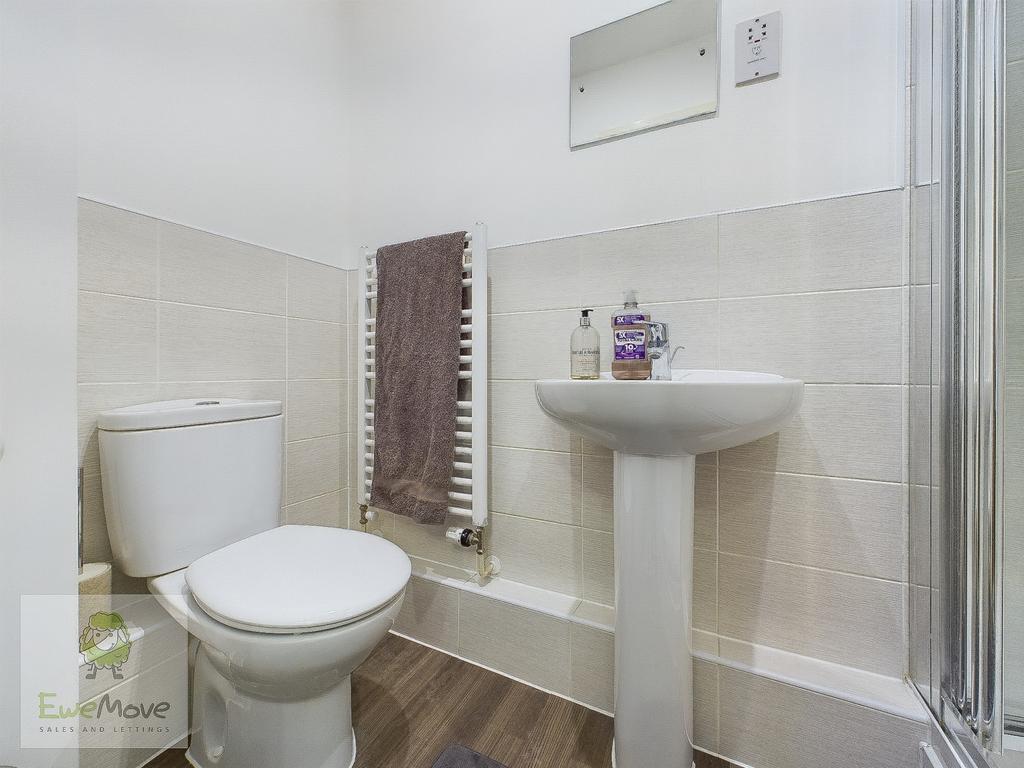 Ensuite Shower Room