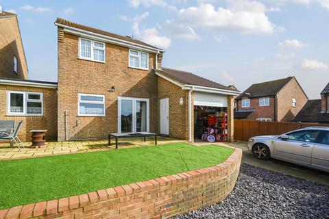 4 bedroom detached house for sale, Barley Close, Peacehaven, East Sussex, BN10