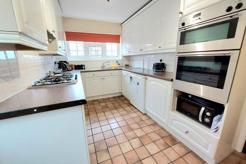 4 bedroom detached house for sale, Cotefield Drive, Leighton Buzzard LU7