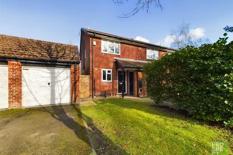 2 bedroom terraced house to rent, Cheylesmore Drive, Frimley, Camberley, Surrey, GU16