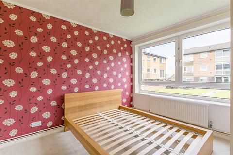 1 bedroom ground floor flat for sale, Wilderness Road, Guildford, GU2