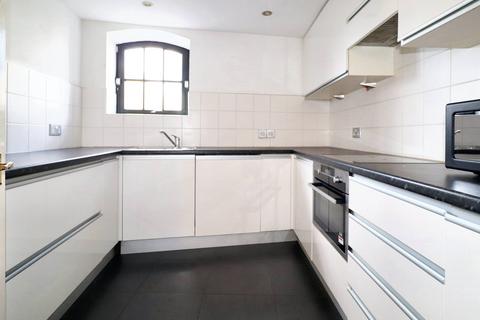 2 bedroom flat to rent - Spillers and Bakers