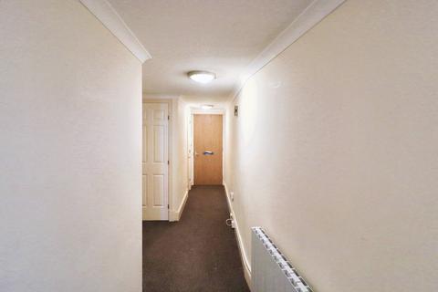 2 bedroom flat to rent, Spillers and Bakers