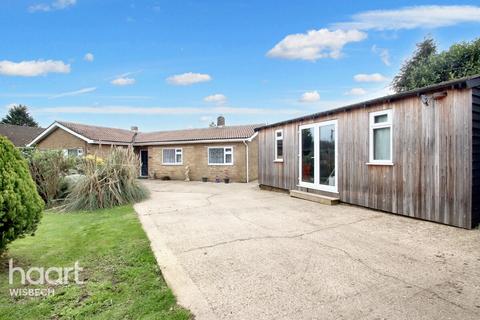 3 bedroom detached bungalow for sale, Outwell Road, Emneth