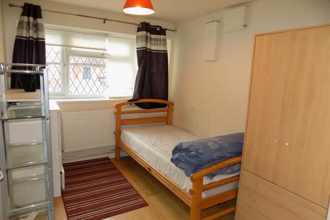 Studio to rent - Stainby Close, West Drayton, Middlesex