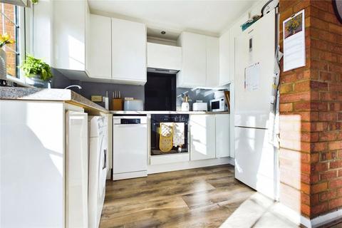 18 Alderfield Close, Theale, Reading, RG7 5AF