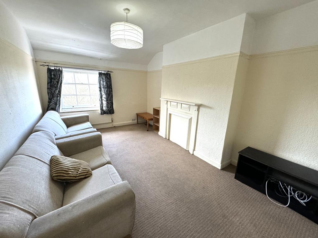 Flat 6, 2 Stanley Terrace