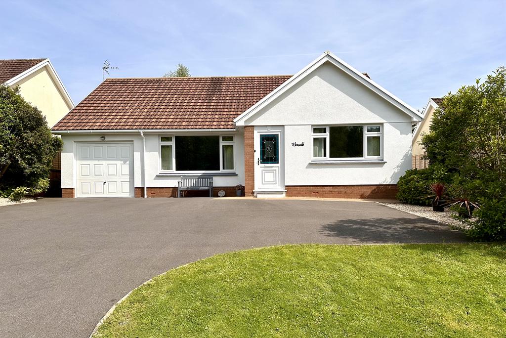 Periton Road, Minehead TA24 3 bed detached bungalow for sale £525,000