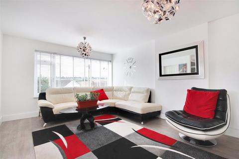 96 Flowerhill Way, Istead Rise, Gravesend, DA13 9DW