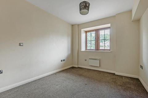 1 bedroom flat for sale, Canal Road, Riddlesden, Keighley, West Yorkshire, UK, BD20