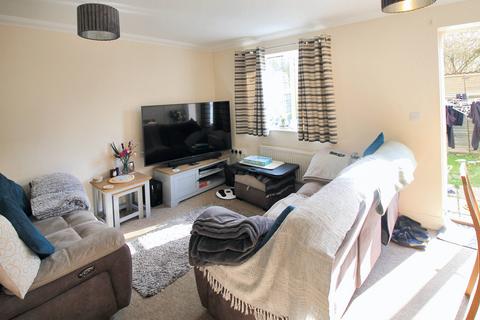 3 bedroom end of terrace house to rent - Robert Norgate Close, Horstead NR12