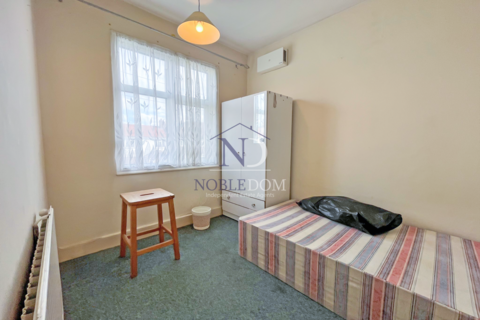 158 Munster Avenue, Hounslow, TW4 5BJ
