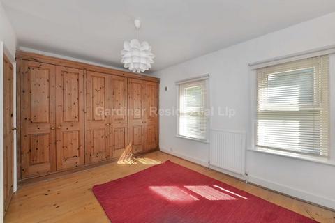 8 Felix Road, London, W13 0NT