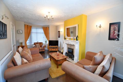 17 Burnside Avenue, Salford, M6 8NS