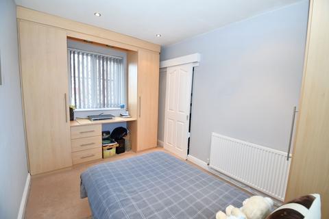 17 Burnside Avenue, Salford, M6 8NS