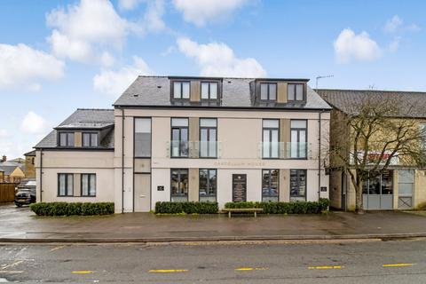 2 bedroom maisonette for sale, South Way, Cirencester, Gloucestershire, GL7