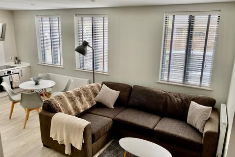 2 bedroom maisonette for sale, South Way, Cirencester, Gloucestershire, GL7