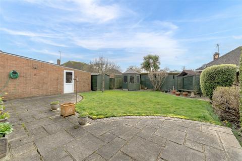2 Westergate Close, Ferring, Worthing, BN12 5DB