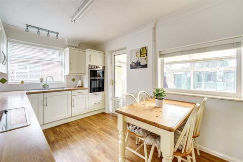 2 Westergate Close, Ferring, Worthing, BN12 5DB