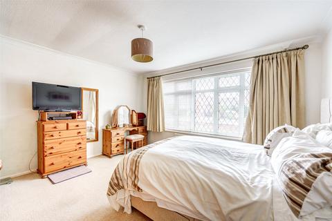 2 Westergate Close, Ferring, Worthing, BN12 5DB