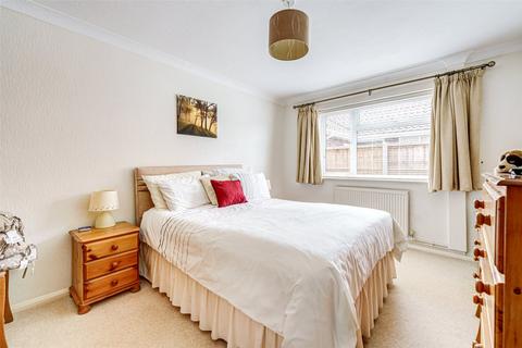 2 Westergate Close, Ferring, Worthing, BN12 5DB