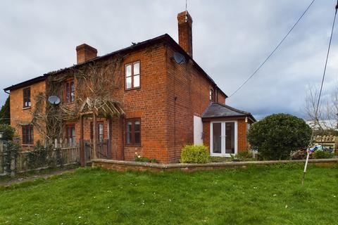 2 bedroom detached house to rent - Preston Wynne, Hereford HR1