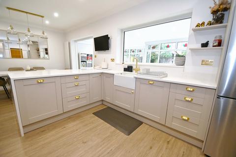 131 Grasholm Way, Slough, SL3 8WF