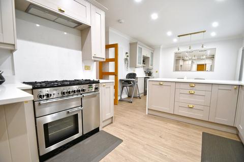 131 Grasholm Way, Slough, SL3 8WF