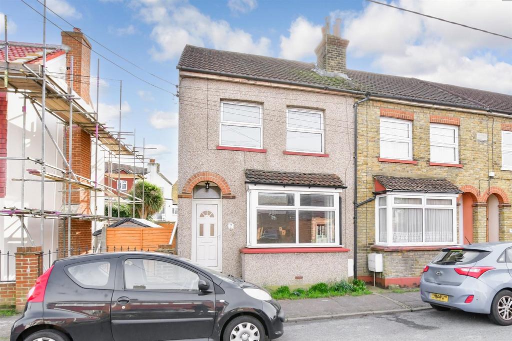 Villa Road, Higham, Rochester, Kent 3 bed end of terrace house for sale