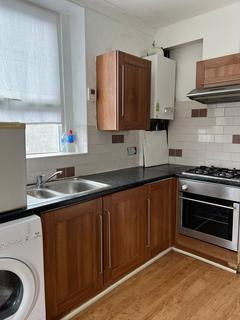 2 bedroom flat to rent, Charles Street, Elland HX5