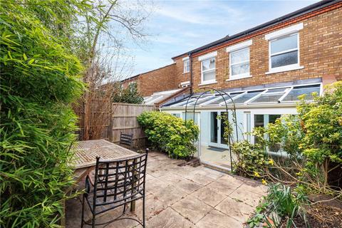 14 Marryat Square, London, SW6 6UA