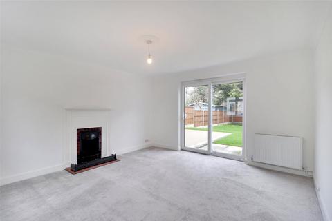 4 bedroom detached house for sale, Station Road, Meopham, Gravesend, Kent, DA13