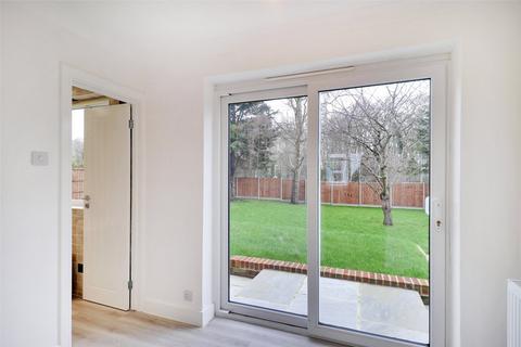 19 Station Road, Meopham, Gravesend, DA13 0LX