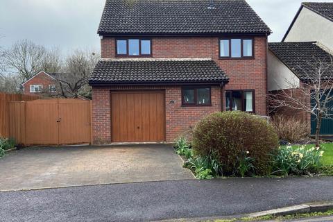4 bedroom detached house for sale - Thames Drive, Taunton TA1